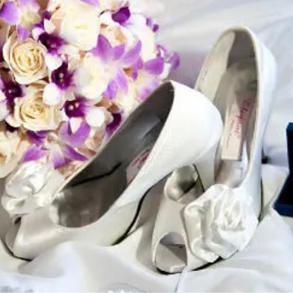 Satin silky shoe. Perfect for wedding.Elegant. Very comfortable. Trendy rose - Picture 8 of 8